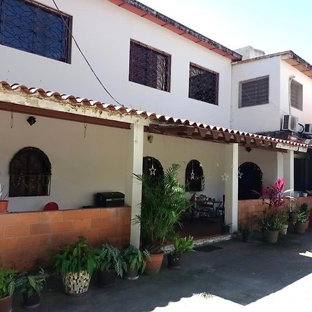 Donde Rafa Hotel Maracay Buitenkant foto